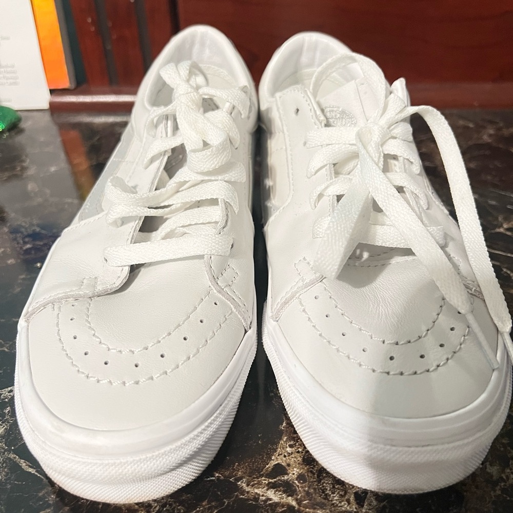 Vans size 8 in women’s gently used